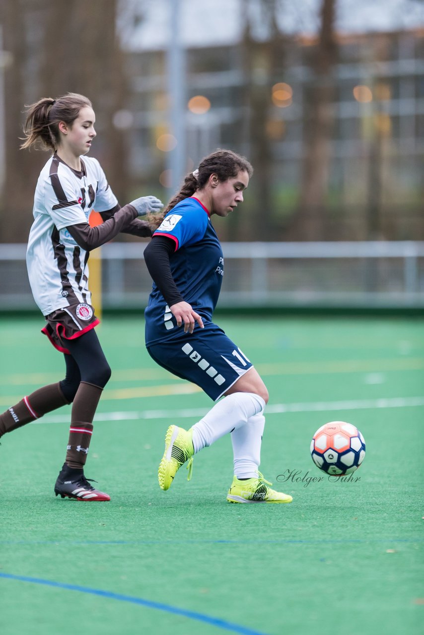 Bild 106 - wBJ VfL Pinneberg - St. Pauli : Ergebnis: 7:0 (Abbruch)